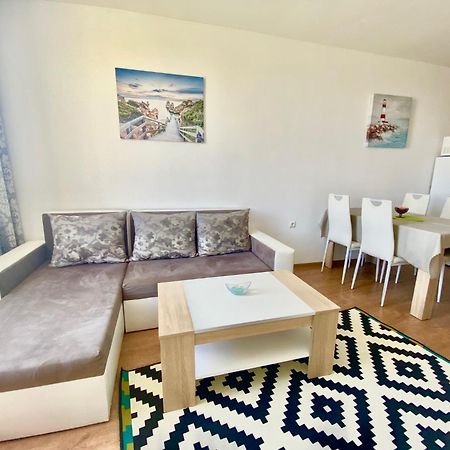 Apartments In Sunny Island Complex Czernomorec Zewnętrze zdjęcie