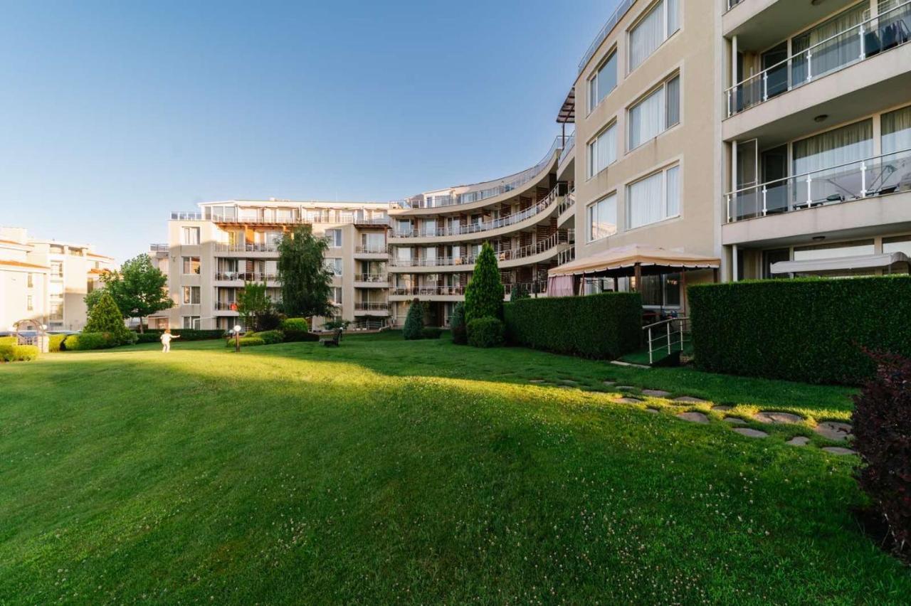 Apartments In Sunny Island Complex Czernomorec Zewnętrze zdjęcie