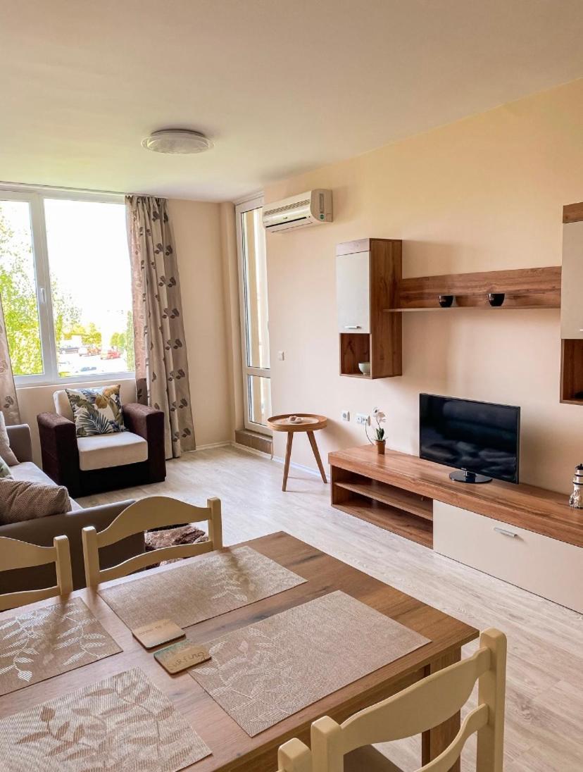 Apartments In Sunny Island Complex Czernomorec Zewnętrze zdjęcie